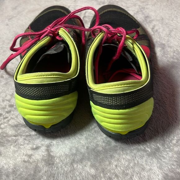 Nike training shoes size 8 1/2 - Picture 3 of 8